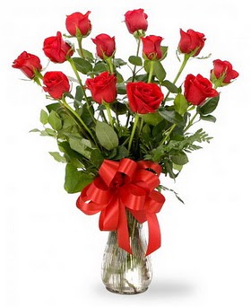  Bingöl Gölüm Çiçek çiçek , çiçekçi , çiçekçilik  12 adet kırmızı güllerden vazo tanzimi