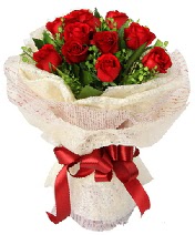 12 adet kırmızı gül buketi  Bingöl Gölüm Çiçek anneler günü çiçek yolla 