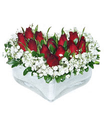  Bingöl Gölüm Çiçek internetten çiçek siparişi  mika kalp içerisinde 9 adet kirmizi gül